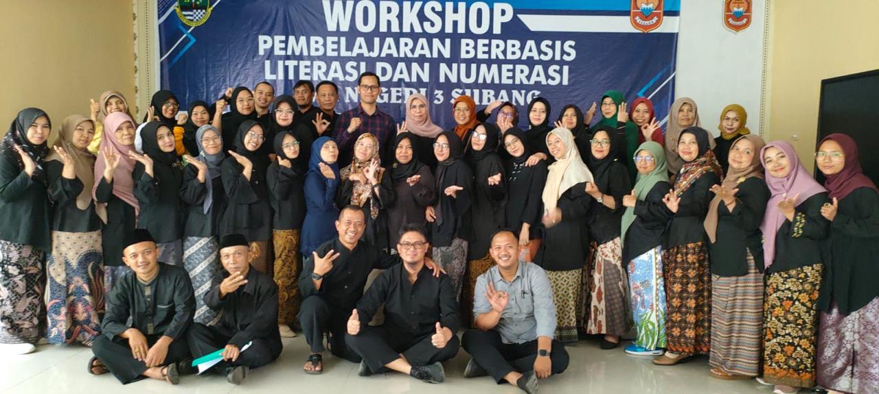 Workshop Literasi Numerasi SMAN 3 Subang 2024-2025